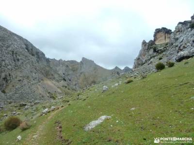 Parque Natural Cazorla-Sistema Prebético;senderismo en cartagena nacimiento del ebro monasterio del